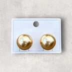Medium pearl studs