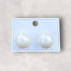 Medium pearl studs